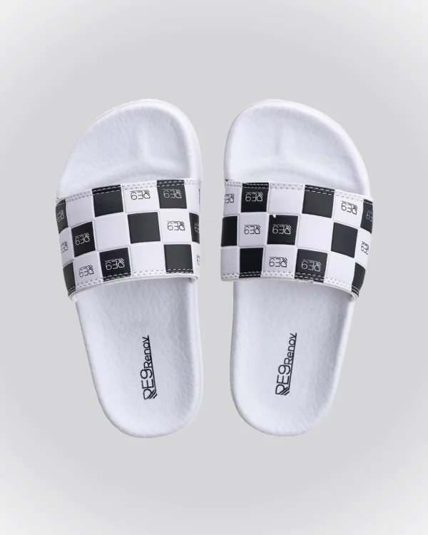 Chinelo Slide Branco Xadrez Infantil a melhor aventura para a sua criança